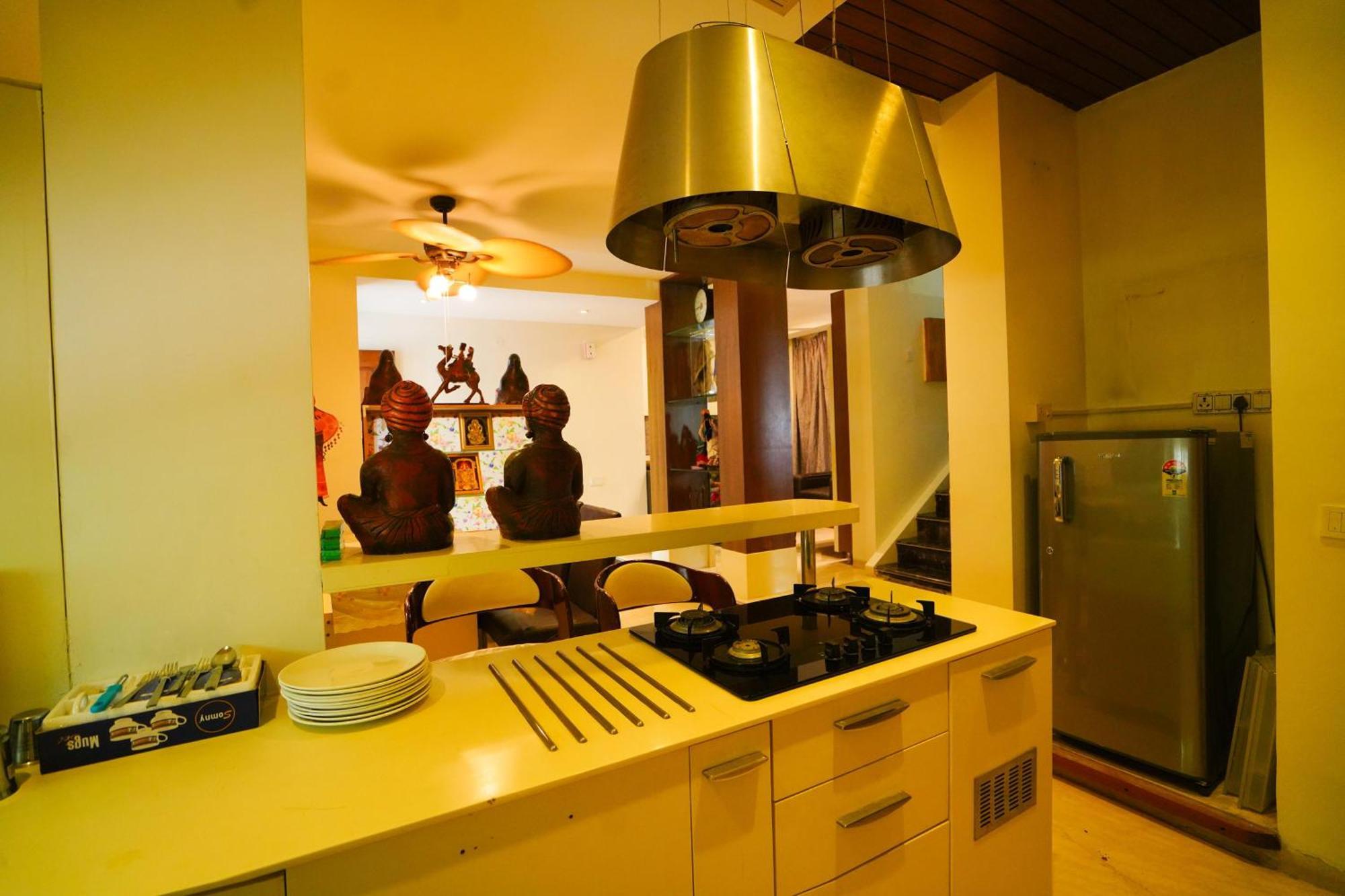 Golden Villa - Duplex House With Private Theater - Near To Alipiri And Bhudevi Ttd Ticket Counter And Kapilateertham ティルパティ エクステリア 写真