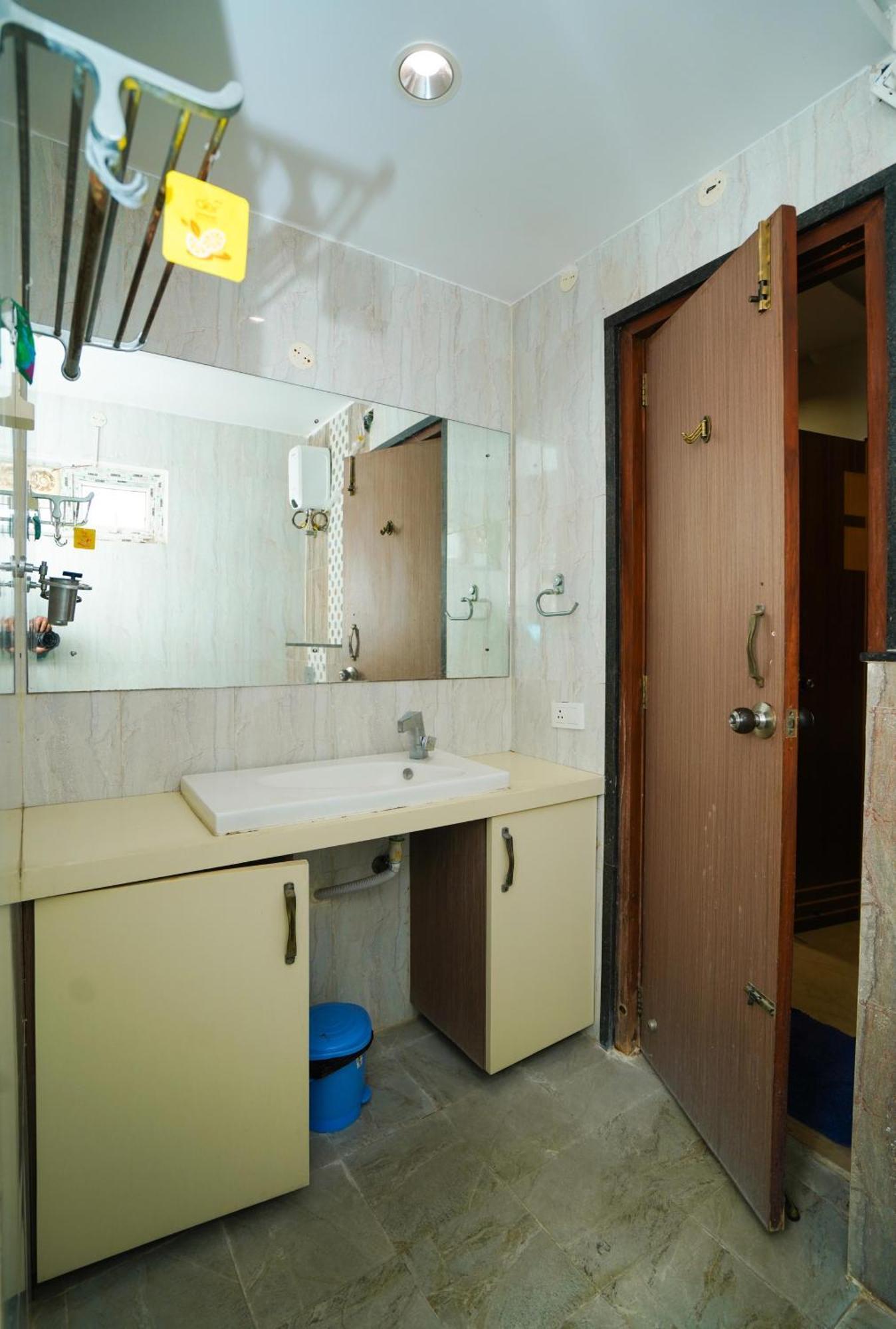 Golden Villa - Duplex House With Private Theater - Near To Alipiri And Bhudevi Ttd Ticket Counter And Kapilateertham ティルパティ エクステリア 写真