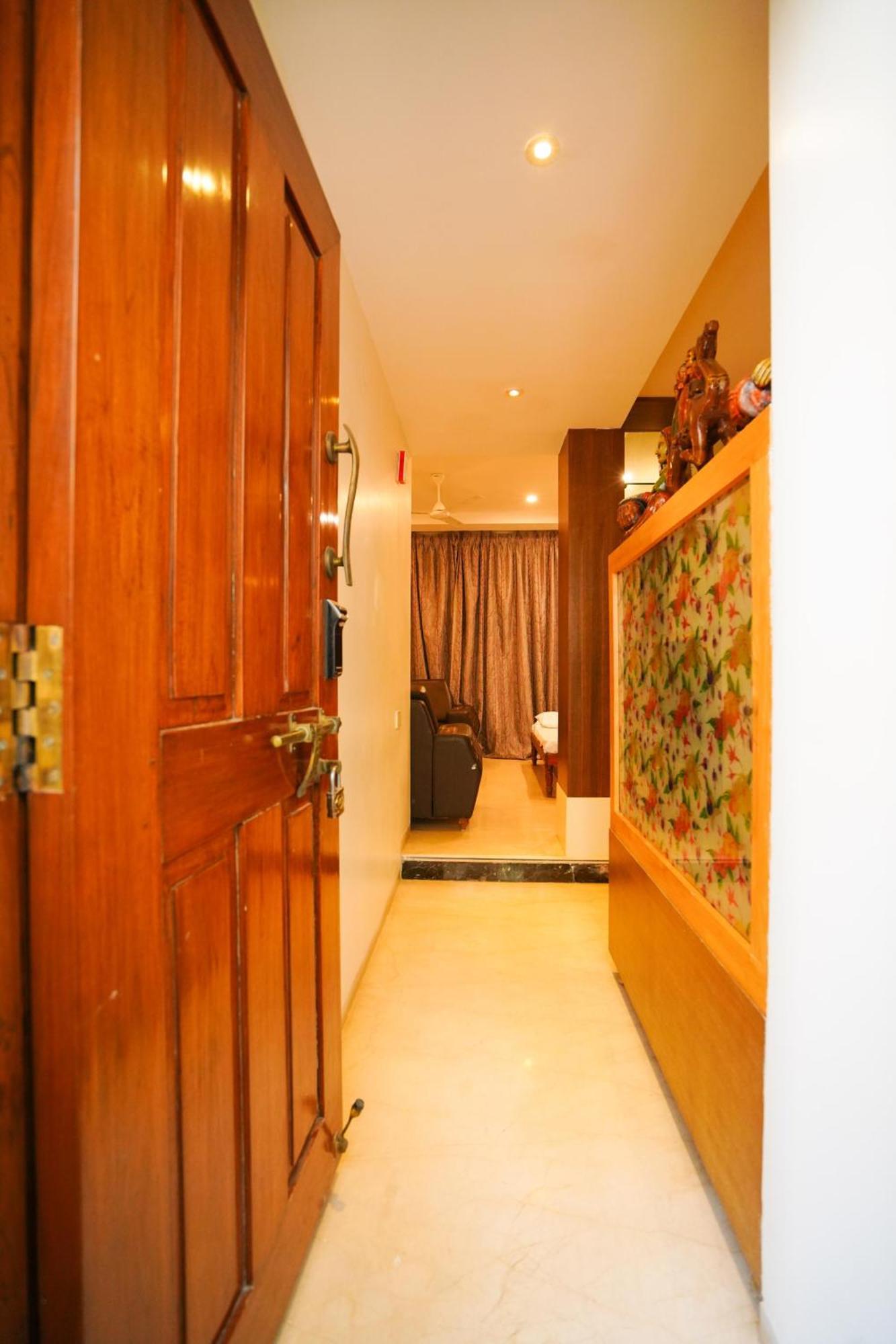 Golden Villa - Duplex House With Private Theater - Near To Alipiri And Bhudevi Ttd Ticket Counter And Kapilateertham ティルパティ エクステリア 写真